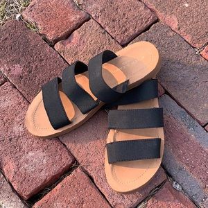“Rock and Candy” black strap sandals- Size 7.5